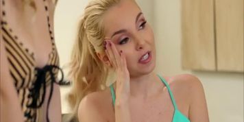 Cadence makes her Mommy Aaliyah orgasm (Aaliyah Love, Cadence Lux)