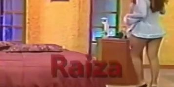 Tula Rodriguez Bikini Scene  in Humor Peru