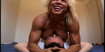 catfight Nude female bodybuilder dominates male with scissors facesits ass smothers and breast smothers muscle worship