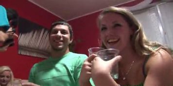 CZECHMEGASWINGERS - CZECH AMATEUR SWINGERS PARTY