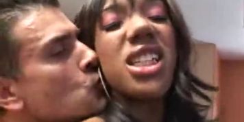 Kapri Styles' fabulous ass gets rammed by 2 cocks