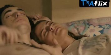 Gily Itskovitch Sexy Scene  in Moon Years