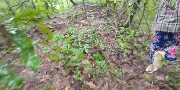 Forest encounter captured in high definition