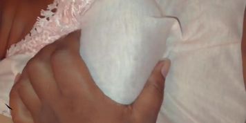 Sri Lanka Couple - Allapu Gedara Ayesha Nangiwa Room Ekkan Giya