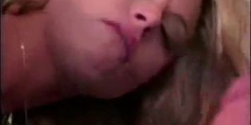 Jessica Simpson Blowjob