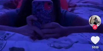 Tiktok chick