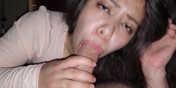 Mi hijastra me chupa la verga cuando mam&Atilde;&iexcl; no est&Atilde;&iexcl; en casa y le meto la verga