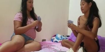 Amateur Latino Lesbian Foot Worship