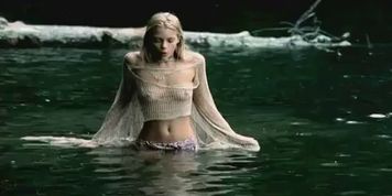 Jaime King Sexy Scene  in Happy Campers (James King)