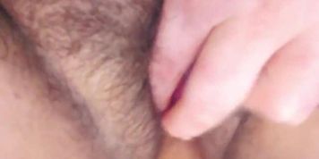 obese slut fucks her hairy pussy with machine (hairy_fuck)