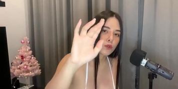 ASMR SHAKE AND MOUTH SOUND NAW (^-^)