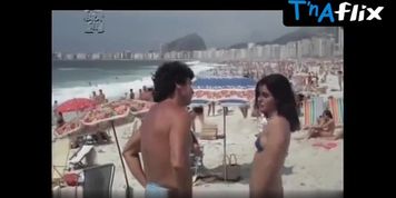 Mariana De Moraes Breasts Scene  in Fulaninha