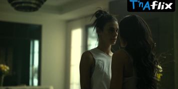 Laysla De Oliveira Lesbian Scene  in Special Ops: Lioness