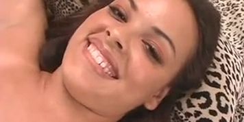Gorgeous young brunette gets her pussy fucked by dildo machine