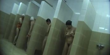 Hidden cameras in public pool showers 992