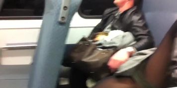 Upskirts voyeur video with a slut with nice ass