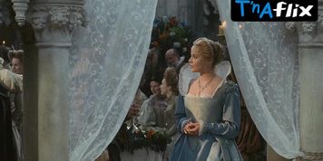 Abbie Cornish Sexy Scene  in Elizabeth: The Golden Age