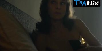Jeanette Hain Sexy Scene  in Trakehnerblut