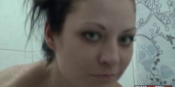 UPLOADYOURPORN - Beautiful girlfriend gets recorded while taking a shower