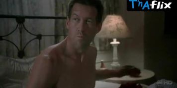 Teri Hatcher Underwear Scene  in Desperate Housewives