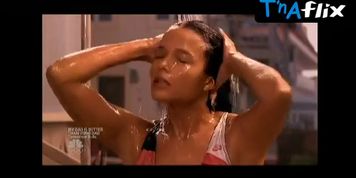 Sydney Tamiia Poitier Bikini Scene  in Knight Rider