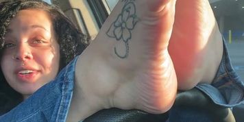 Sexy Redbone SunKissed Soles & Fire Kush session