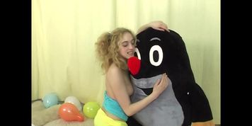 Perfect meaty cunt mysturbation in studio (Sarah Sweet)