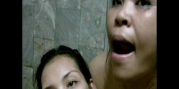Lesbian licking and play on Pussy! Finger me!