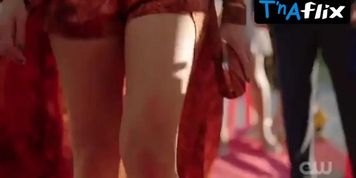 Madchen Amick Sexy Scene  in Riverdale