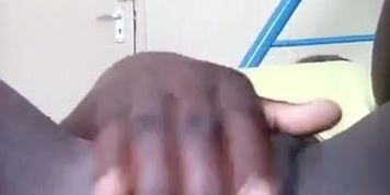 Kenyan girl masturbation