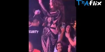 Haifa Wehbe Sexy Scene  in Haifa Wehbe Sexy Dance