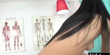 Bebes - Sexy nurse