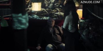 Ellen Slusarchi Breasts Scene  in The Cry Of Silence