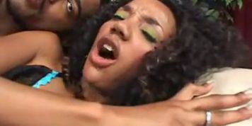 Kapri Styles Goes Anal