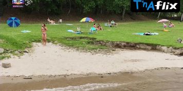 Joana Aguiar Bikini Scene  in Lua De Mel