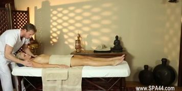 Secret voyeur movie of nasty masseur makinglove customers