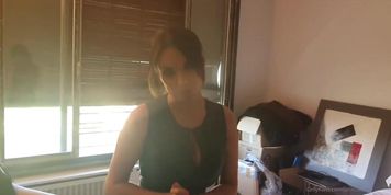 The real estate agent Anissa Kate