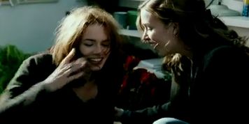 Piper Perabo Sexy Scene  in Imagine Me AND You