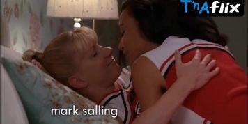 Naya Rivera Lesbian Scene  in Glee (Heather Morris)