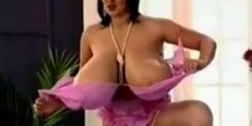 ajx There is no bra that can withstand that _mandymountjoy_