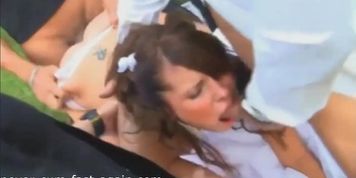 Extreme Hot Brunette Bride Franceska loves to scream
