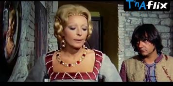 Dada Gallotti Sexy Scene  in La Bella Antonia, Prima Monica E Poi Dimonia
