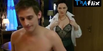Elena Ksenofontova Sexy Scene  in Kukhnya