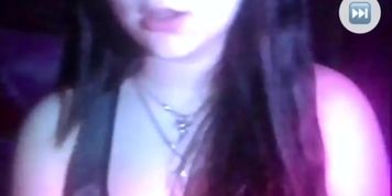 showing titty