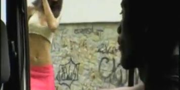 Teen Hooker Loren Picks Up a Trick for a Blowjob