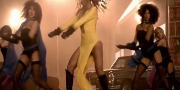 Beyonce - Run the World - Best Part - Slow-Motion Close-Ups - Awesome Pussy Slip!!!!!!!!!!!!!!