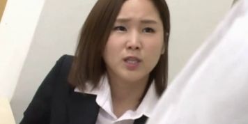 A Female Boss Gets Throat Fucked (Office Lady)