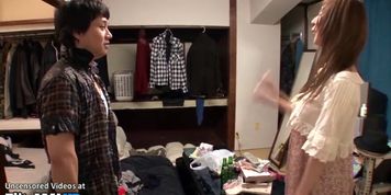 Japanese sexy idol visits and fucks a fan