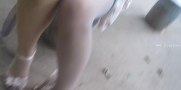 Yet another strange asian video outdoors