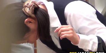 PISS JAPAN TV - Professional asian lady pees